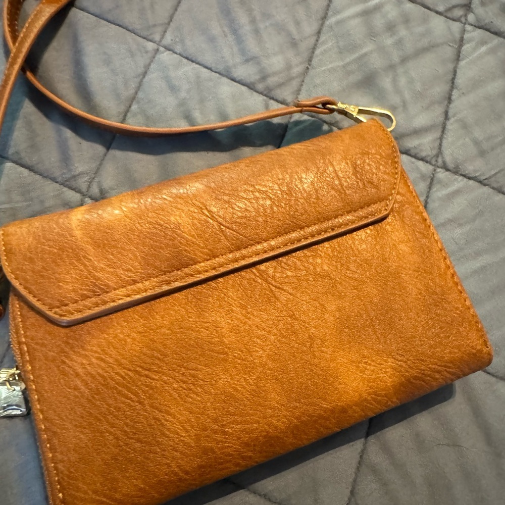 Chic Brown Leather Crossbody Bag - Picture 6 of 6